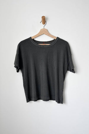 Fille Tee: Washed Black