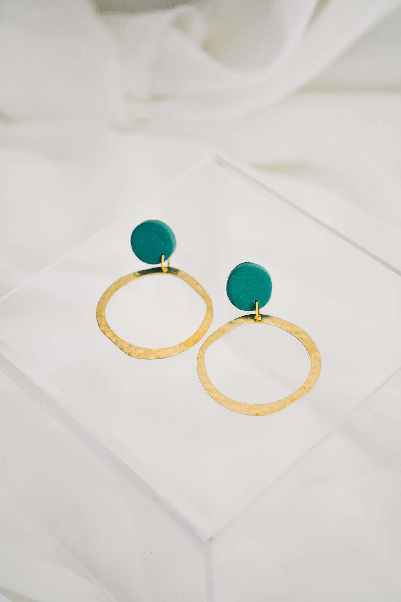 Cait Hoop Earrings: Black