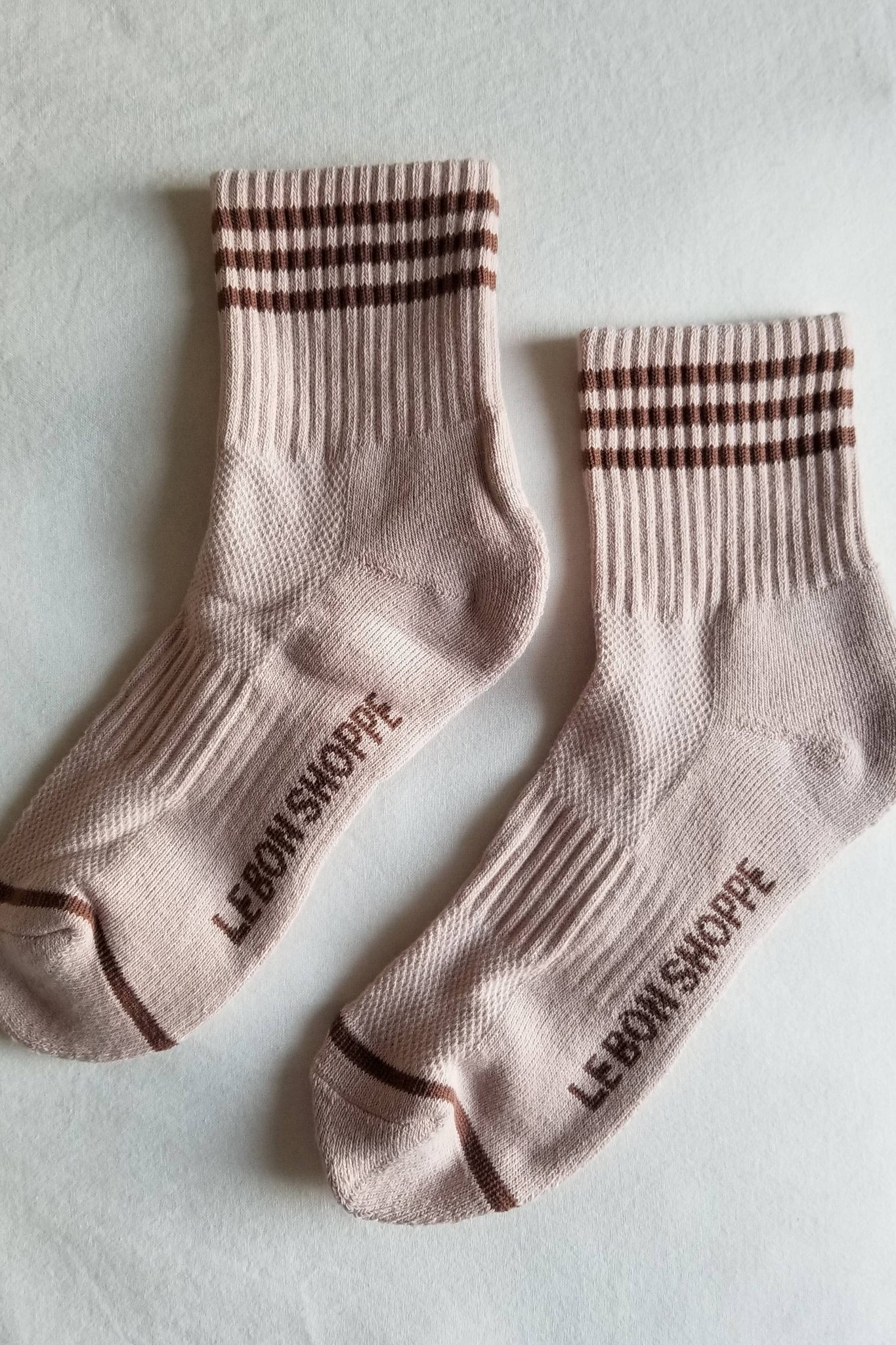 Girlfriend Socks: Avocado