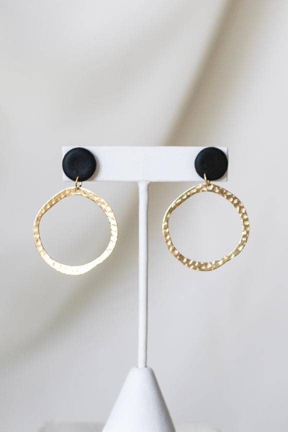 Cait Hoop Earrings: Black