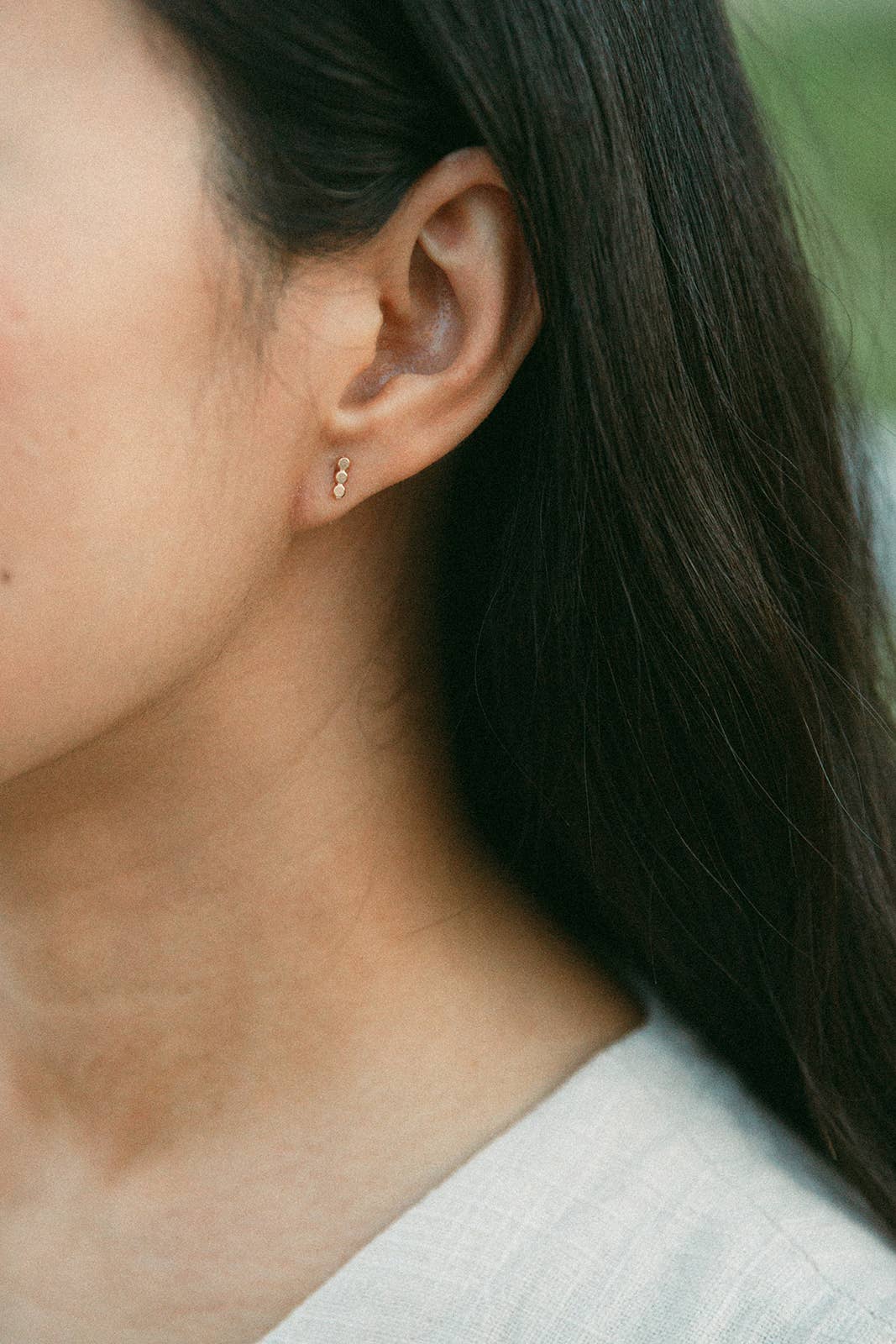 Dotted Bar Stud Earrings