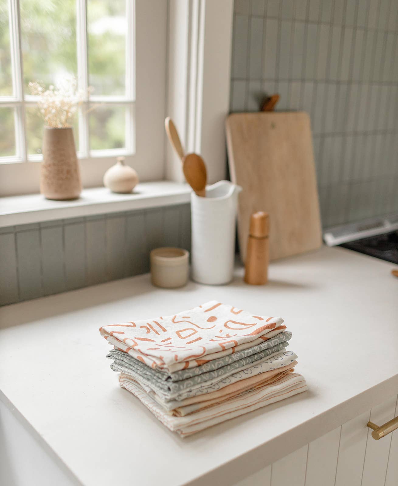 Everly Linen Tea Towel