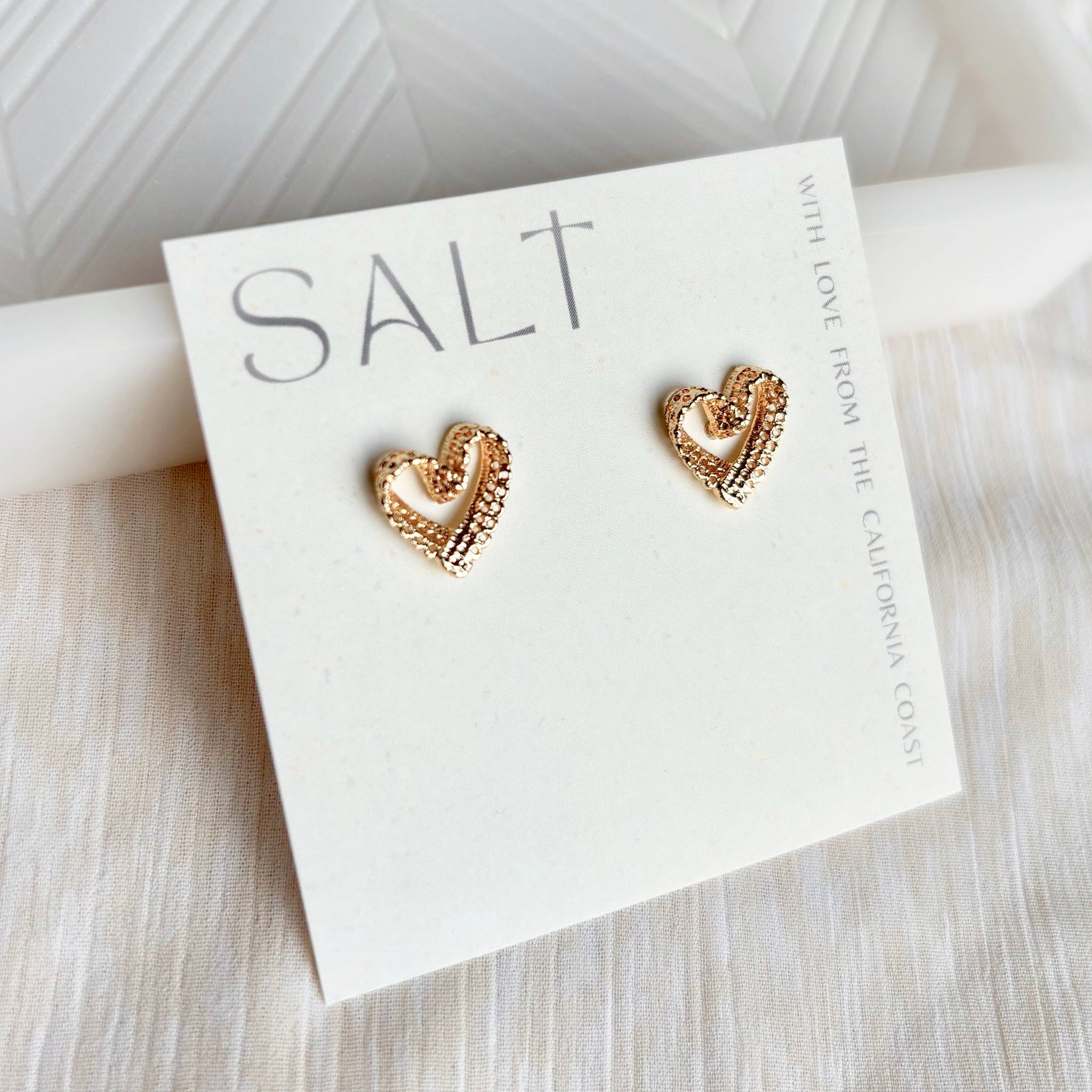 LACY HEART STUDS | 18k gold