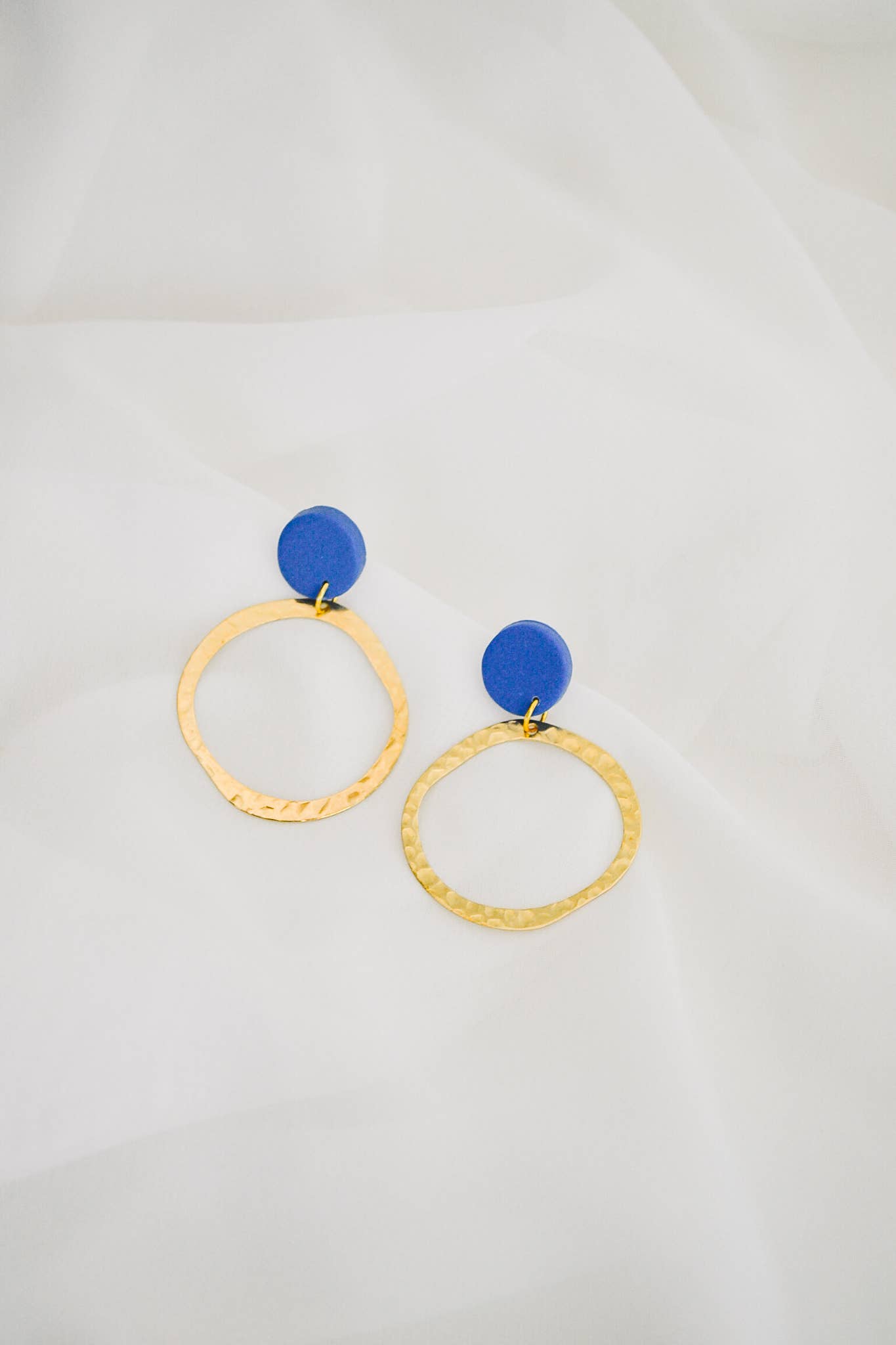 Cait Hoop Earrings: Black